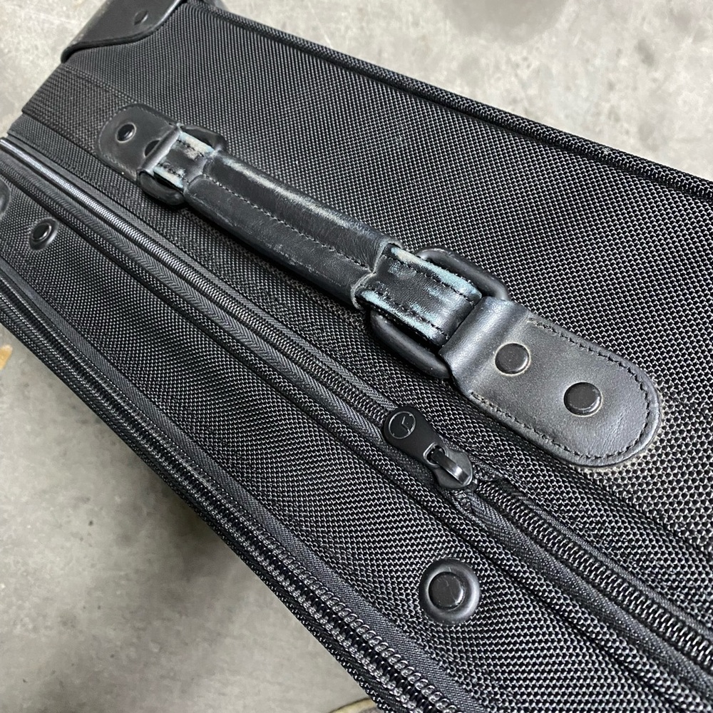 Briggs & Riley Carry On Suitcase - Picture 3 of 10
